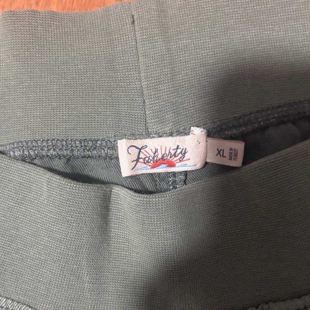 Faherty Sage Green XL Trousers